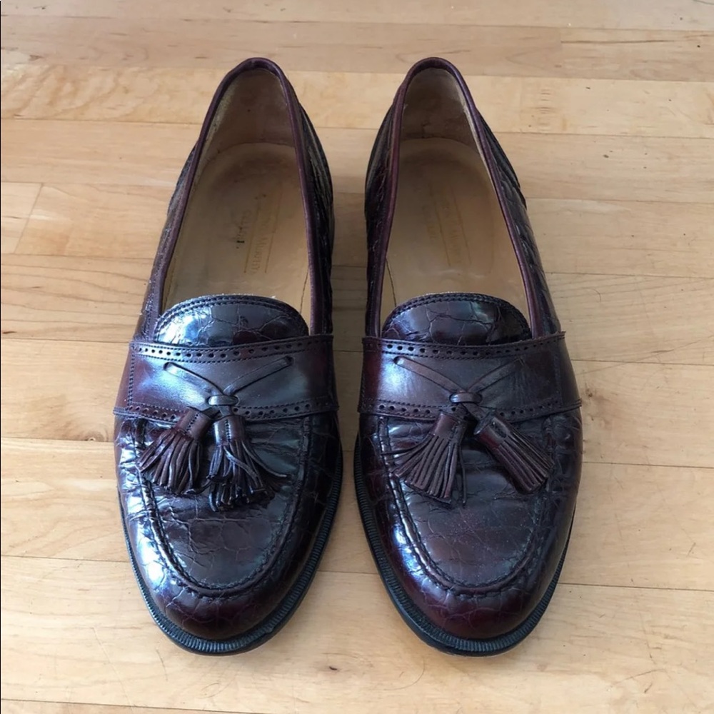 Johnston & Murphy Leather Shoes. Size: 8.5